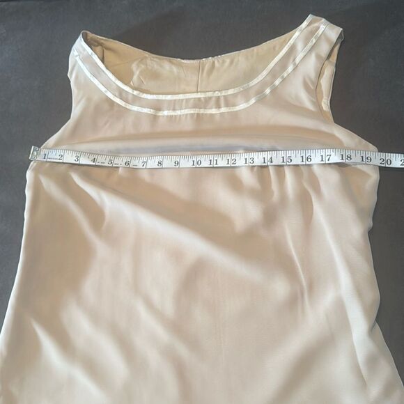 Women’s Chiffon 3 Piece PantSuit Long Jacket
Ribbon Detail Size 14 NWOT - Picture 11 of 14